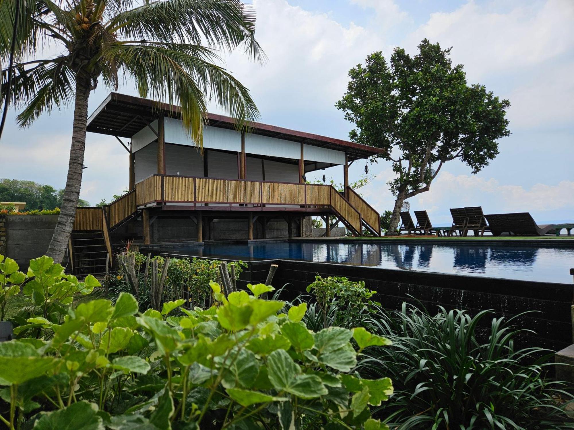 Sunsethouse Lombok