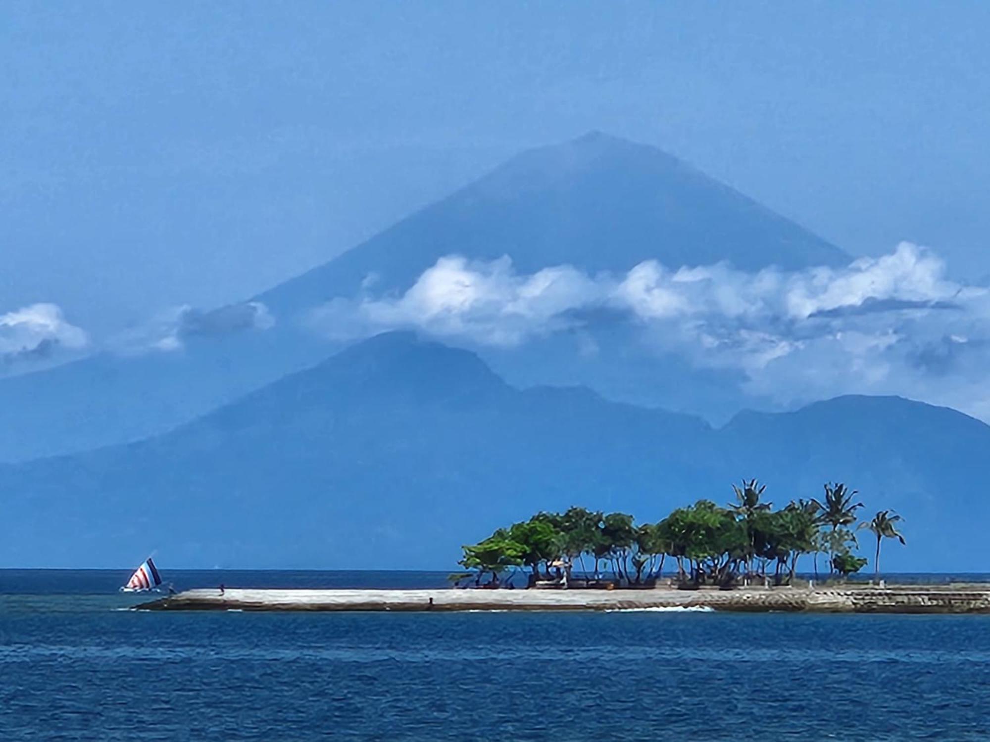 Sunsethouse Lombok 3* Mangsit