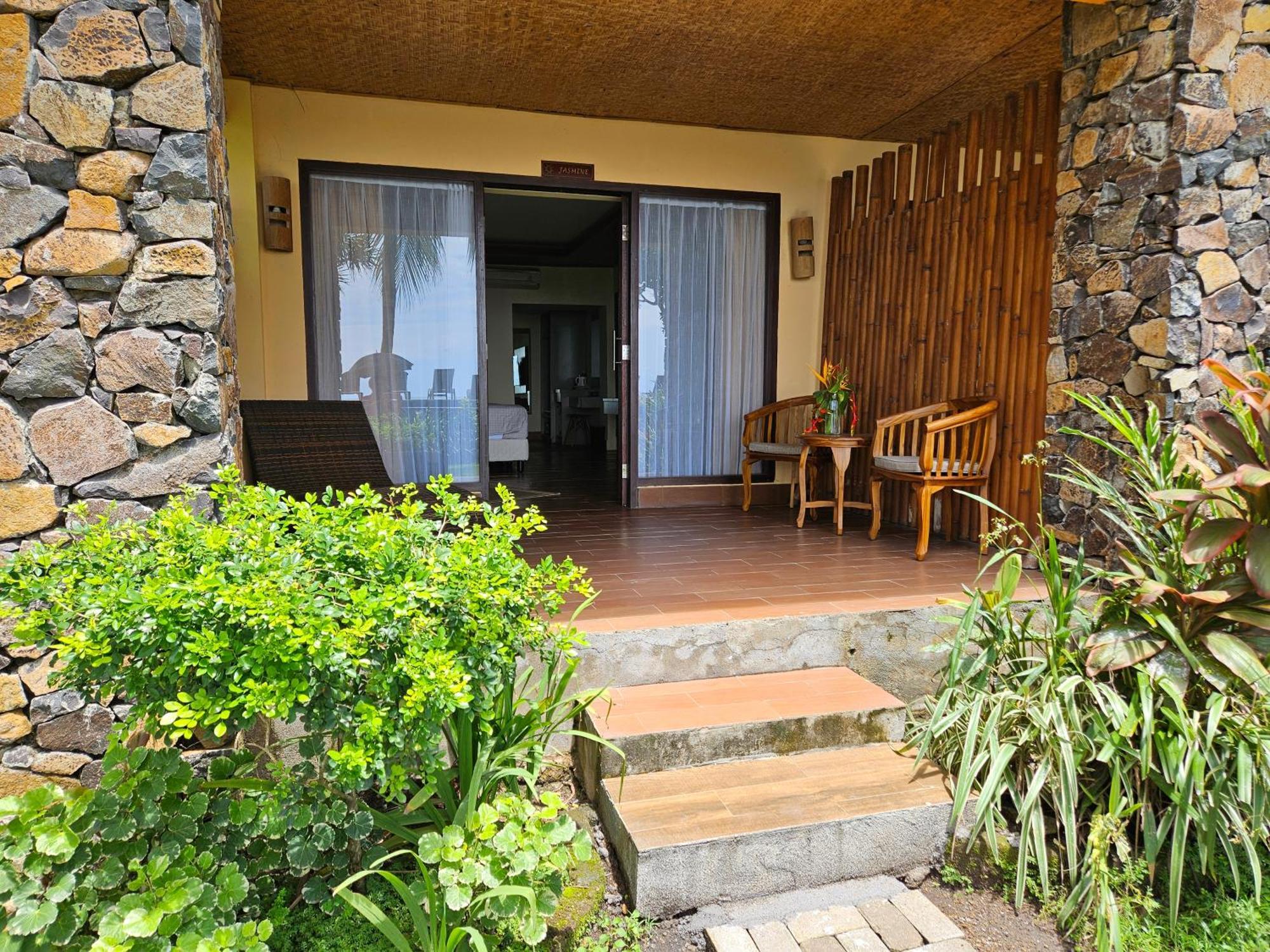 Sunsethouse Lombok Hotel