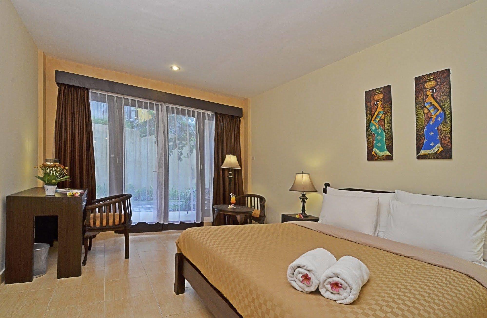 Sunsethouse Lombok Hotel